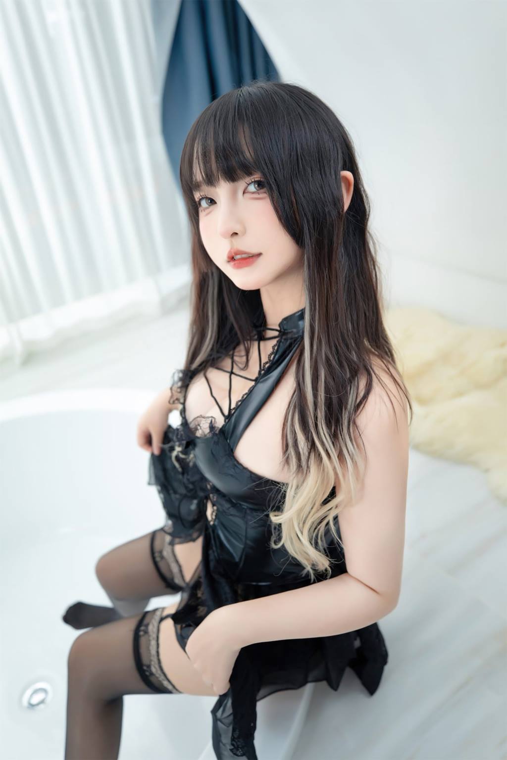 神楽板真冬 – 绝命吊带[75P/2V/327MB]插图3