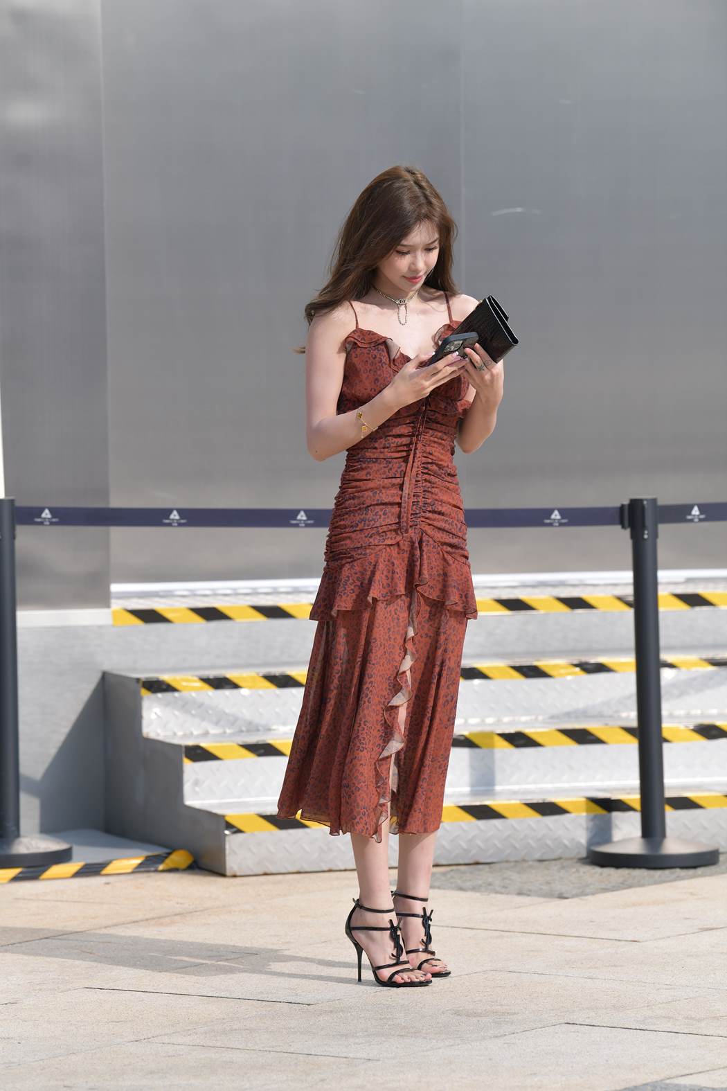 精选街拍作品 NO.5928 迷人气质女神[53P/136MB]插图2