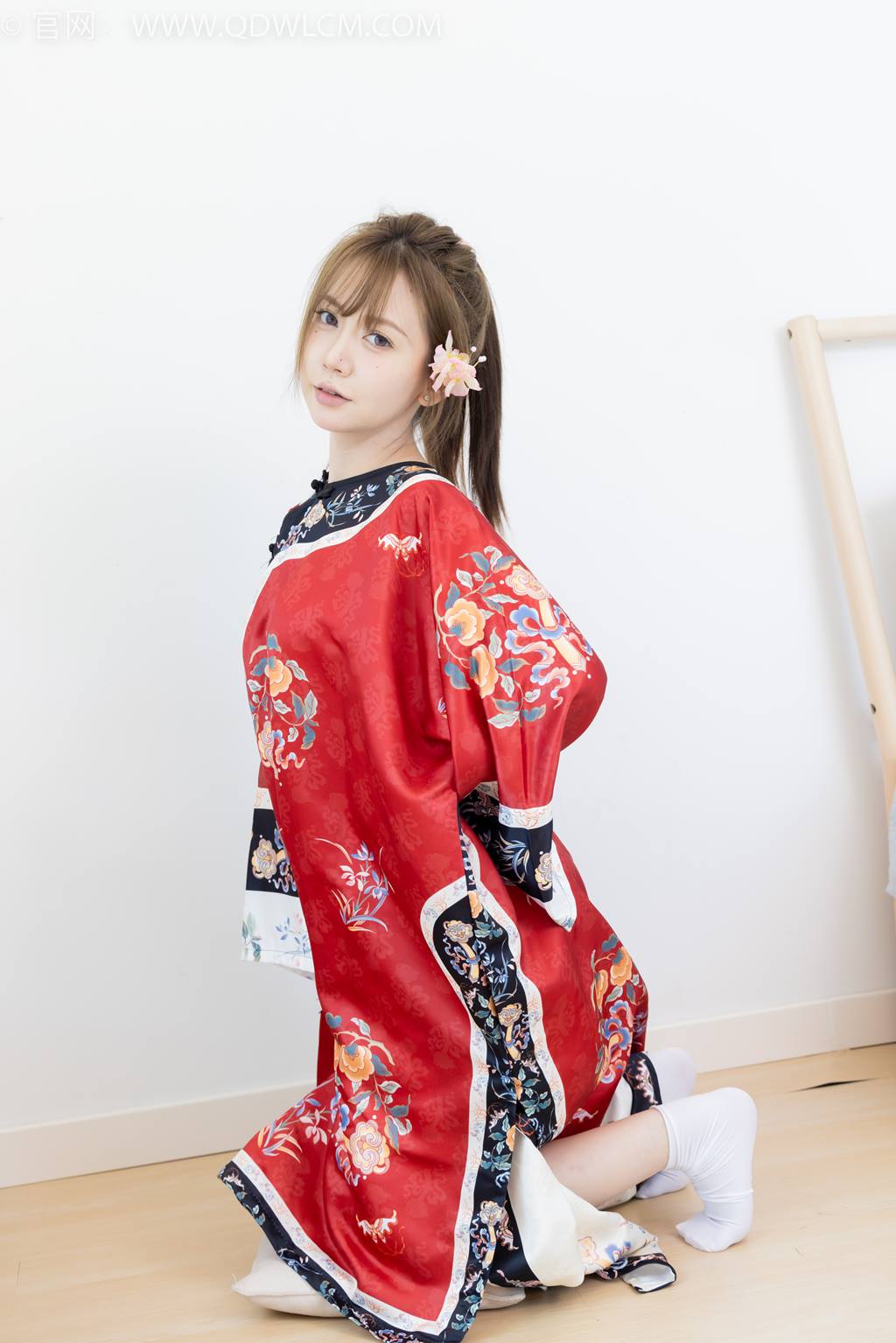 勿恋传媒 NO.2429 小曦-汉服、布鞋、足袋、白棉袜[197P/1V/3.84GB]插图1