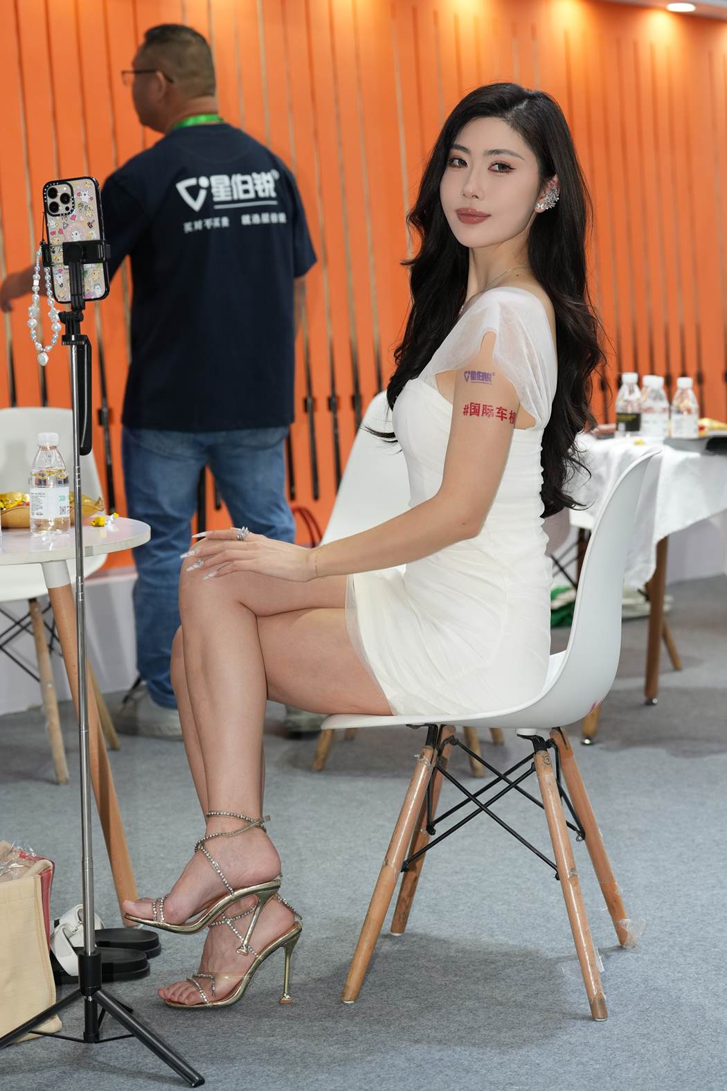 精选街拍作品 NO.5901 一字肩白裙[155P/483MB]插图3