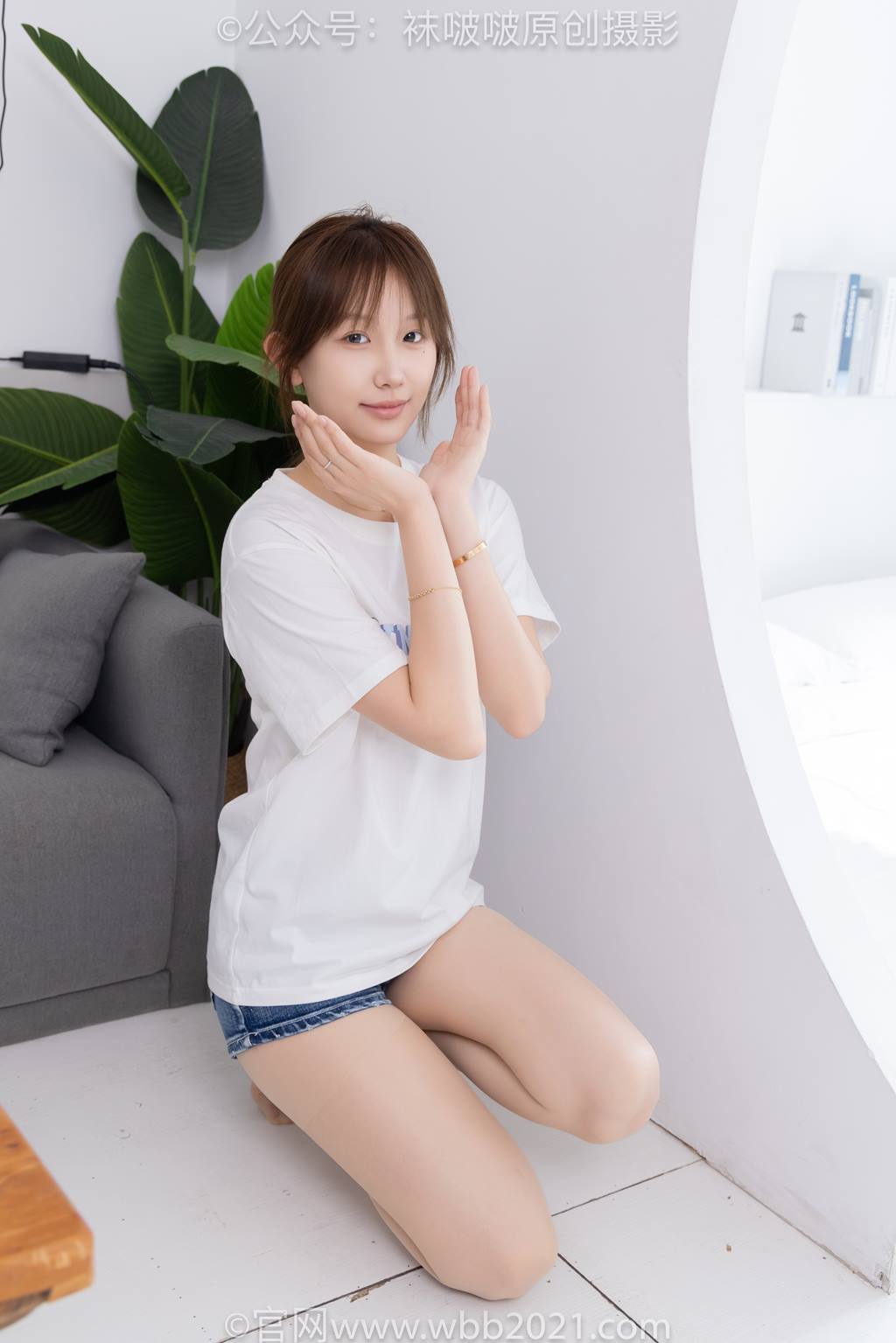 [BoBoSocks袜啵啵]NO.587 香菜-匡威帆布鞋、薄肉丝[179P/1V/9.41GB]插图