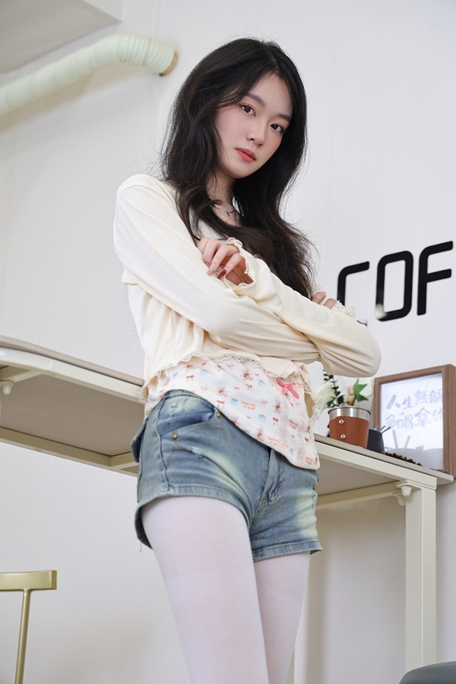 绮梦摄影 NO.394 小艺 无印珍藏版 [465P/2V/12.2G]插图1