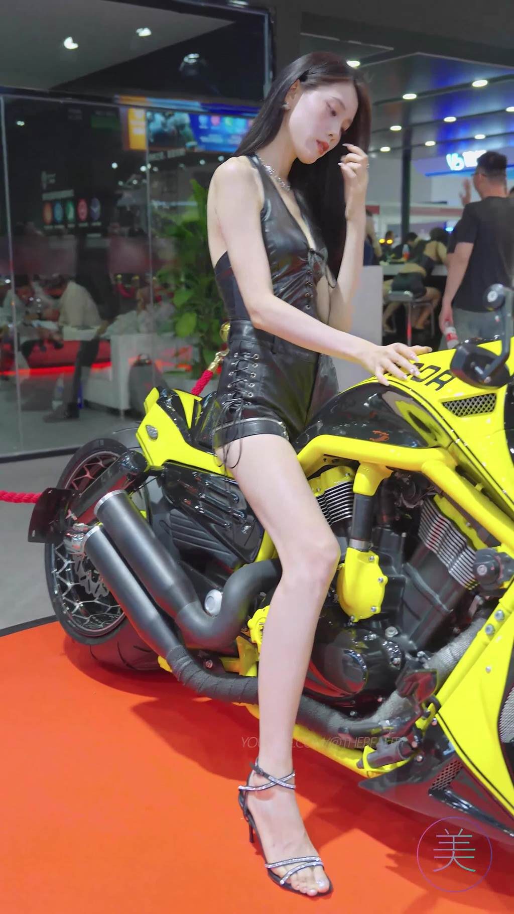 NO.1516 2024 重庆摩博会机车展 Racing Model LOOKBOOK 32[1V/254MB]插图1