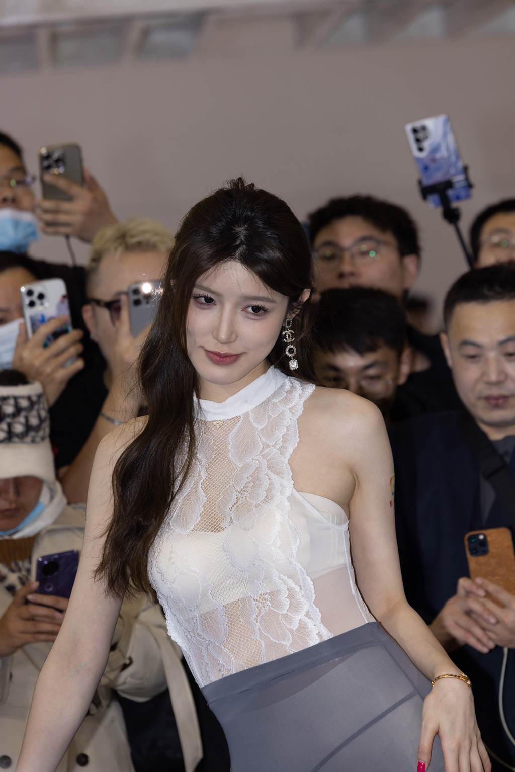 精选街拍作品 NO.6139 薄纱姓感灰裙[154P/413MB]插图3