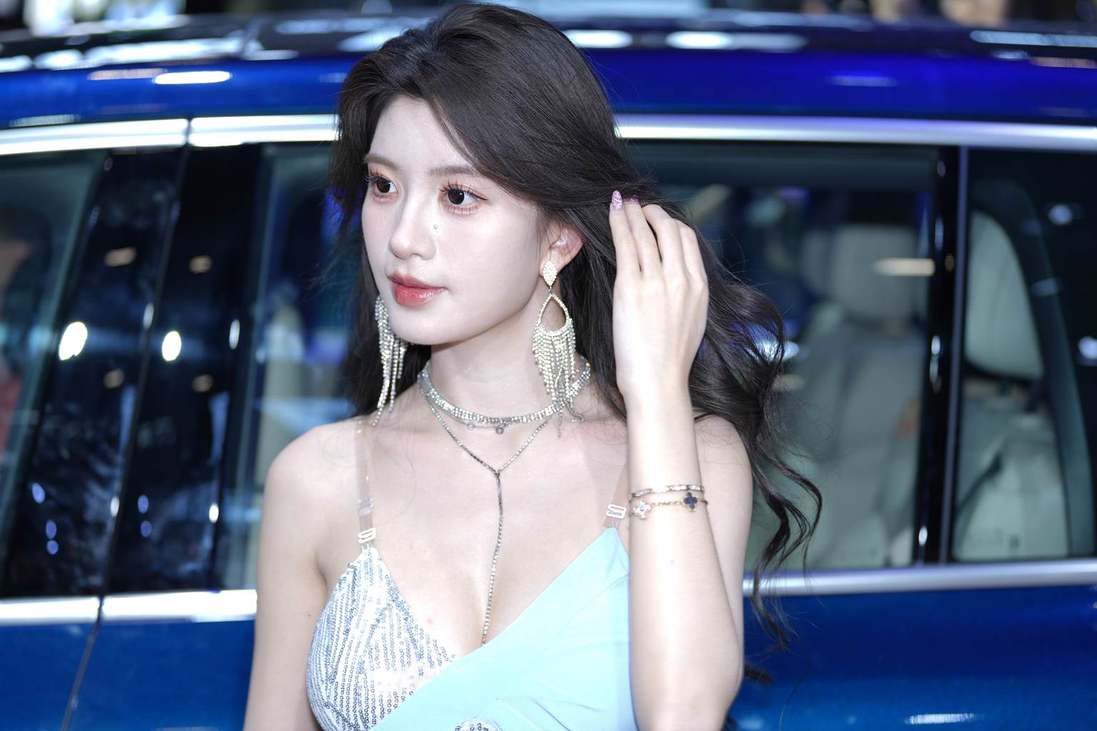 精选街拍作品 NO.6051 魅力姓感车模[205P/340MB]插图3