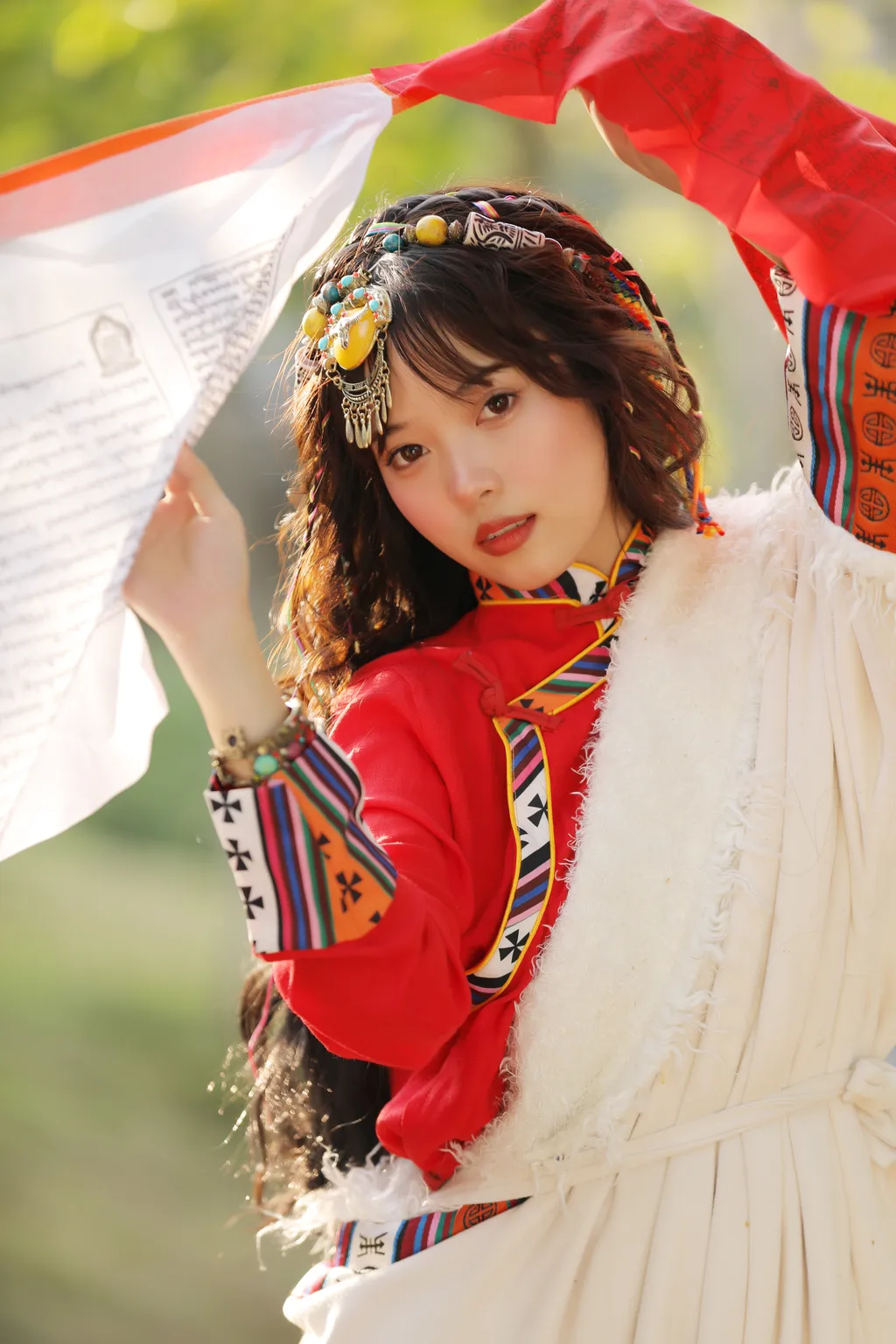 [YITUYU艺图语]2022.11.11 小卓玛 小薇人儿[32+1P/380MB]插图