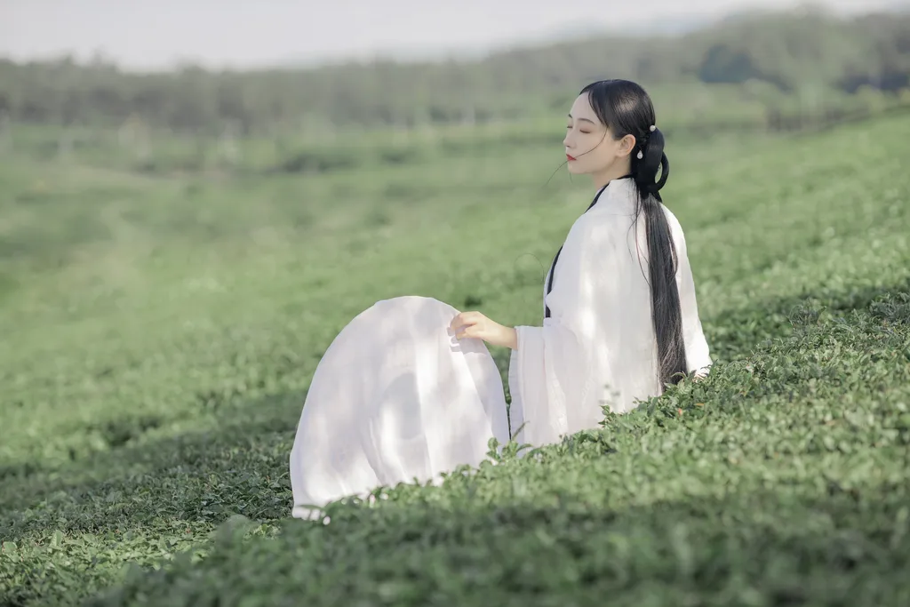 [YITUYU艺图语]2022.11.11 衣袖染茶香 灿暖暖暖[19+1P/181MB]插图