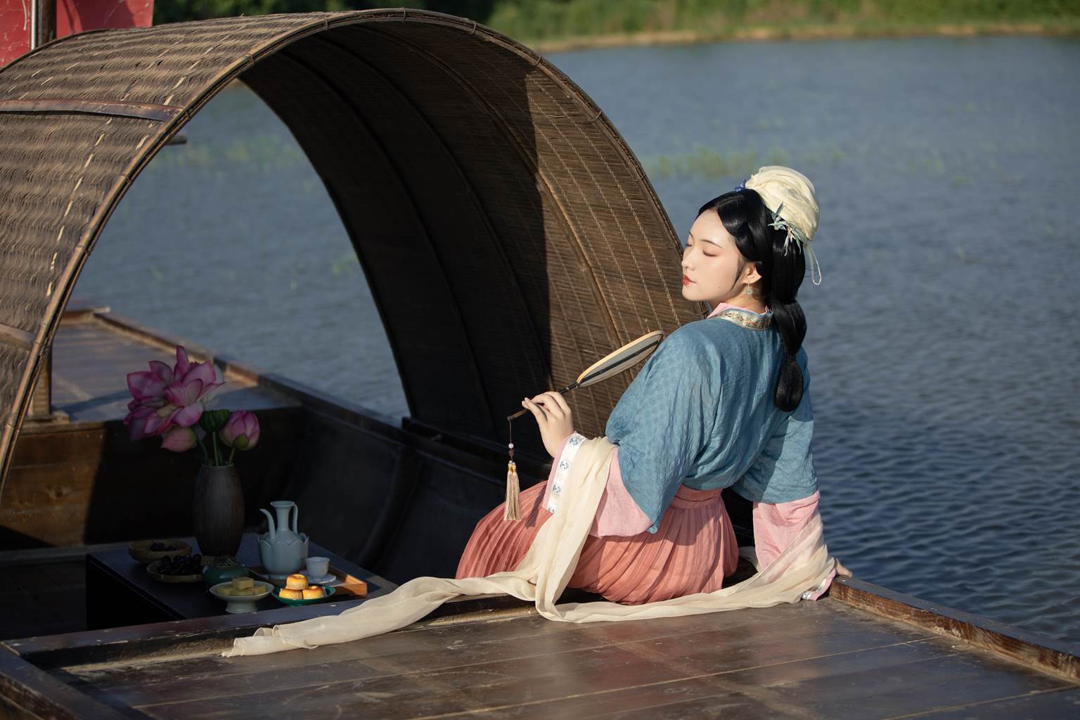 [YITUYU艺图语]2022.11.09 游湖 保卫萝卜的阿叽[35+1P/520MB]插图