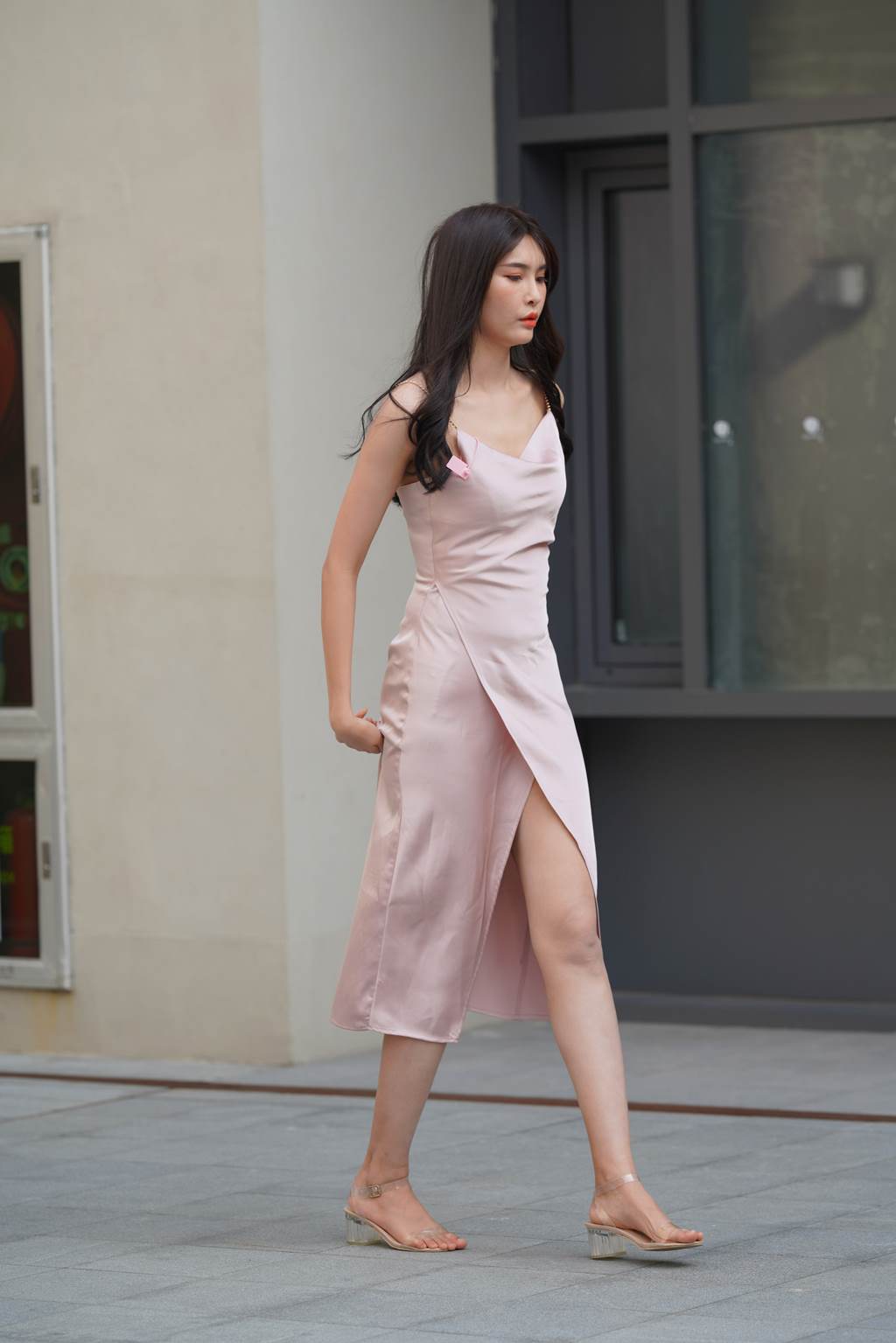 精选街拍作品 NO.6061 粉色长裙精致靓丽[80P/151MB]插图3