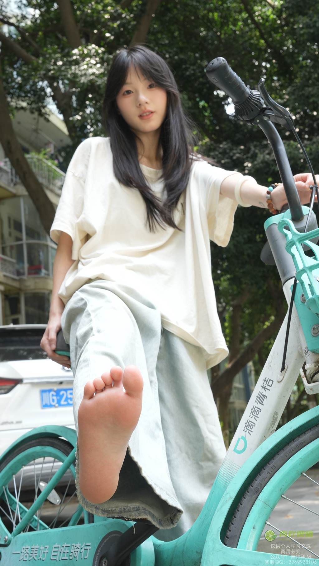 青柠映画 NO.042 – 阿慌 共享单车裸足[133P/2V/9.45GB]插图2