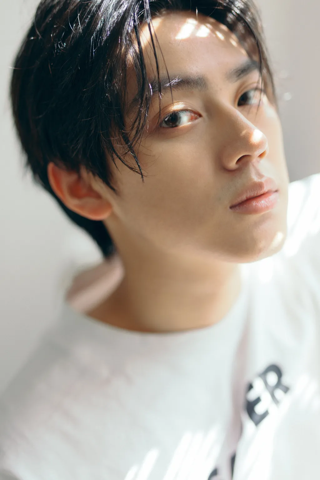 [YITUYU艺图语]2022.11.10 午后的自己 小潘同学ne[26+1P/346MB]插图1