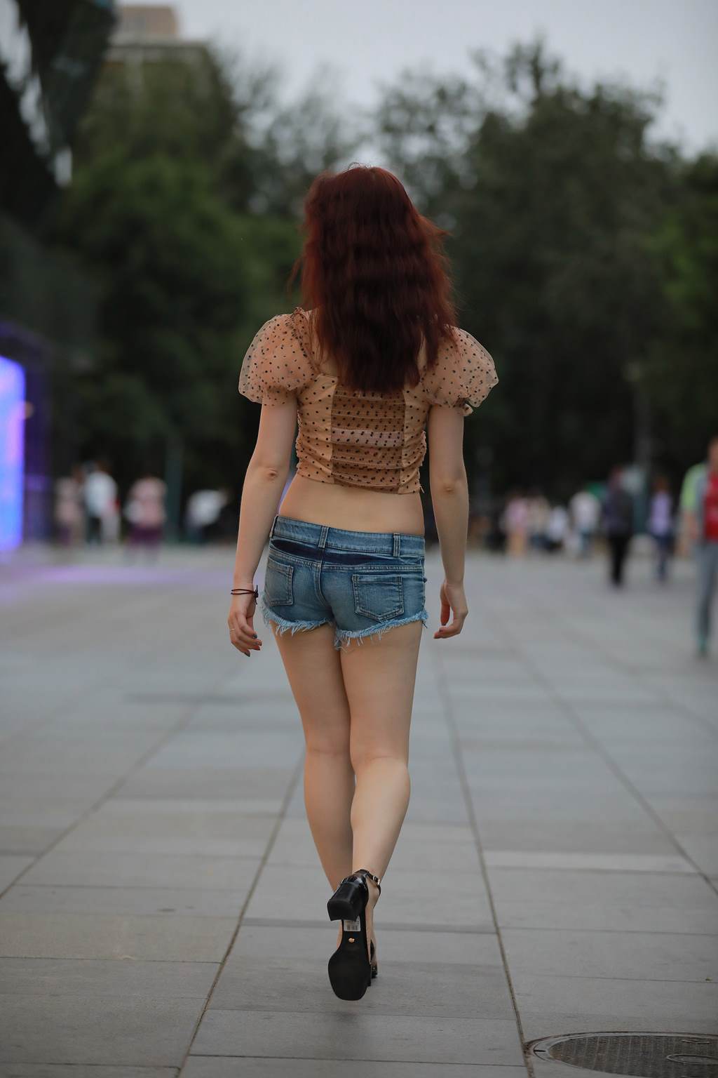 精选街拍作品 NO.6144 牛仔热裤镁钕[132P/207MB]插图3