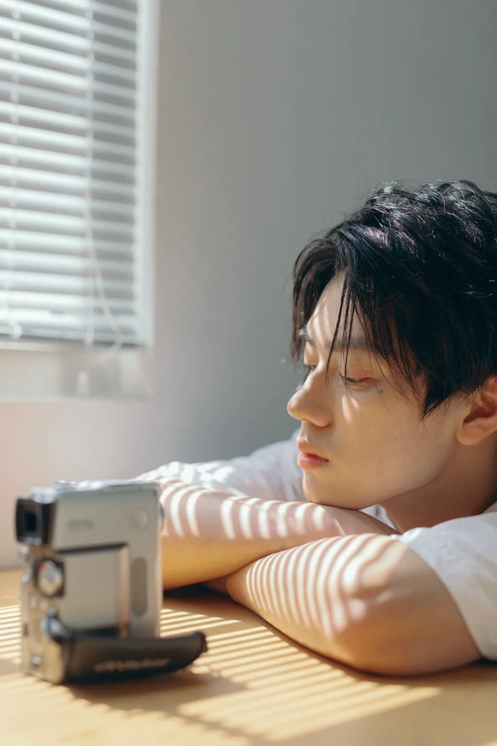 [YITUYU艺图语]2022.11.10 午后的自己 小潘同学ne[26+1P/346MB]插图2