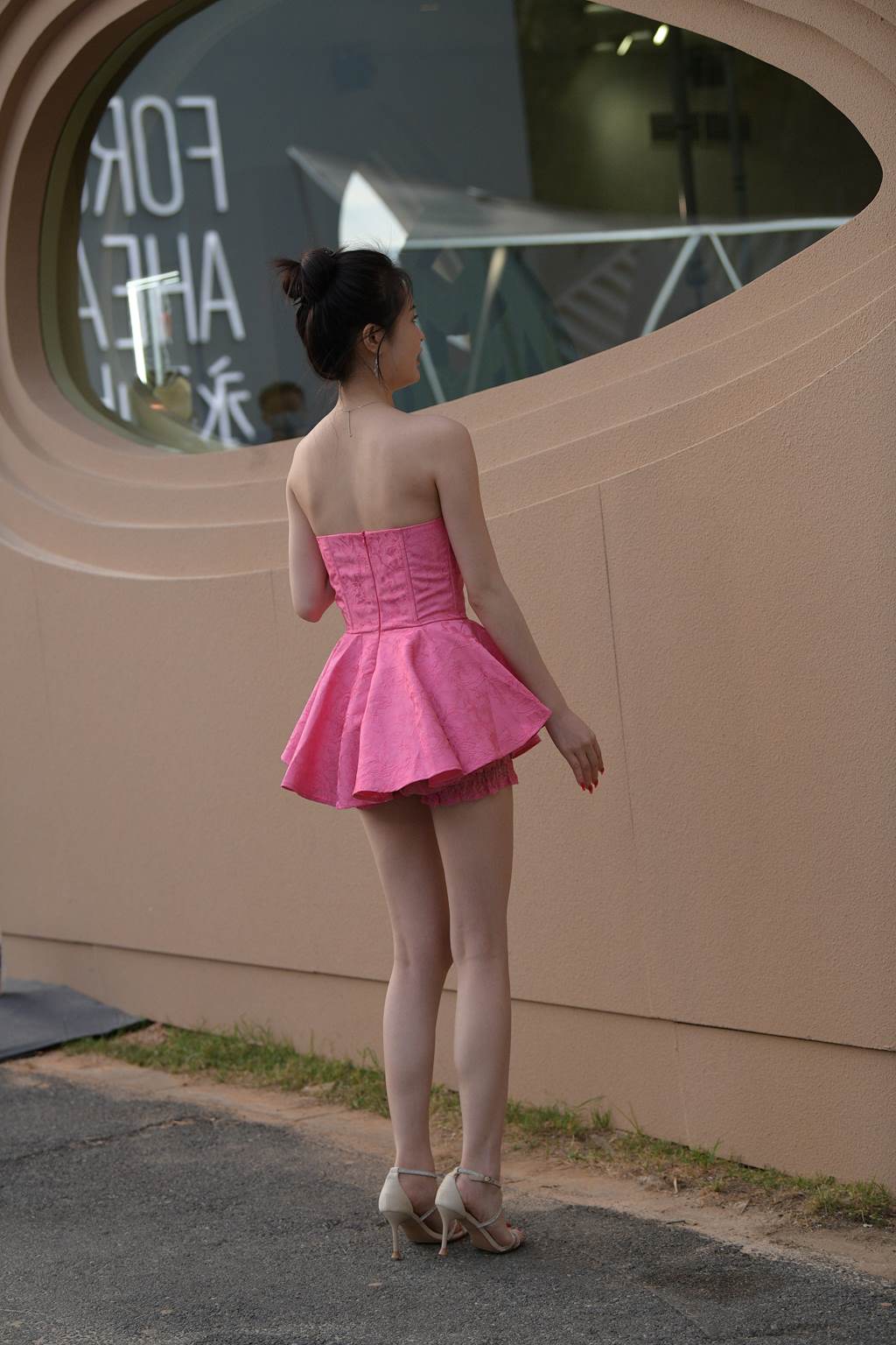 精选街拍作品 NO.6062 粉色系减龄显气质[196P/792MB]插图