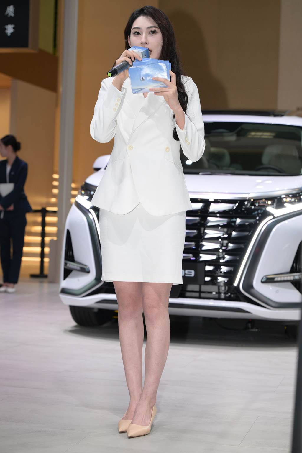 精选街拍作品 NO.6089 白色西装裙[42P/83MB]插图2