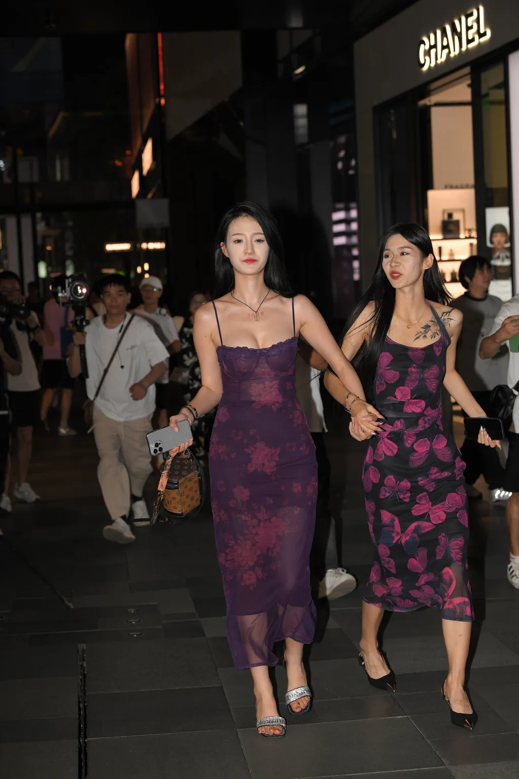 精选街拍作品 NO.6175 复古风吊带裙[103P/289MB]插图3