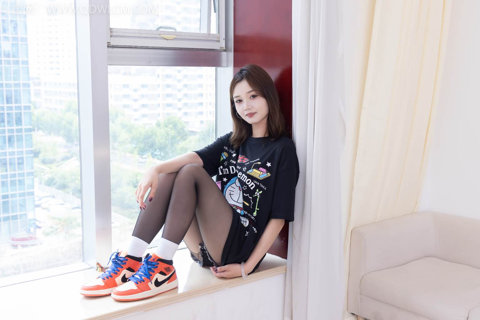 勿恋传媒 NO.2473 橙子-板鞋、白棉袜、薄黑丝[160P/1V/3.82GB]插图1