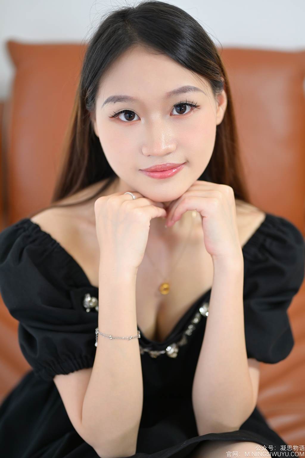 凝思摄影 NO.001 怡怡-连衣裙、黑丝、高跟鞋[137P/1V/3.74GB]插图3