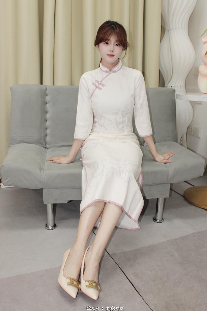 小众视觉 040-小薯条长款旗袍尖头高跟鞋（足底版） [98P/1V/4.11G]插图1