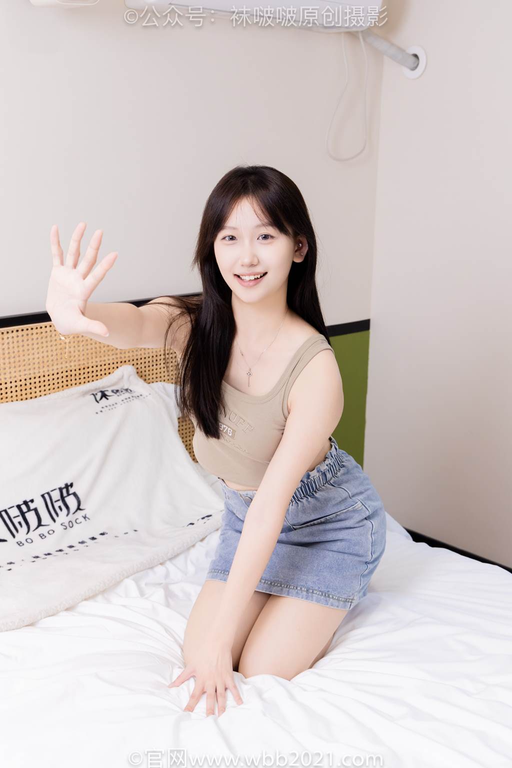 [BoBoSocks袜啵啵]NO.599 香菜-帆布鞋、白棉袜、薄肉丝[141P/1V/7.72GB]插图