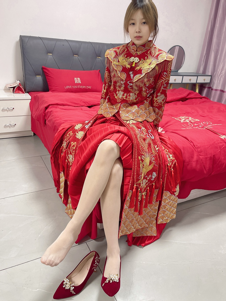 娇娇-秀禾服姓感肉黑[139P/6V/0.9G]插图