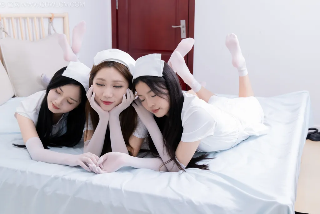 勿恋传媒 NO.2500 茯苓&泡泡&橙子-平底鞋、短白丝、互士服、白丝[285P/1V/9.97GB]插图