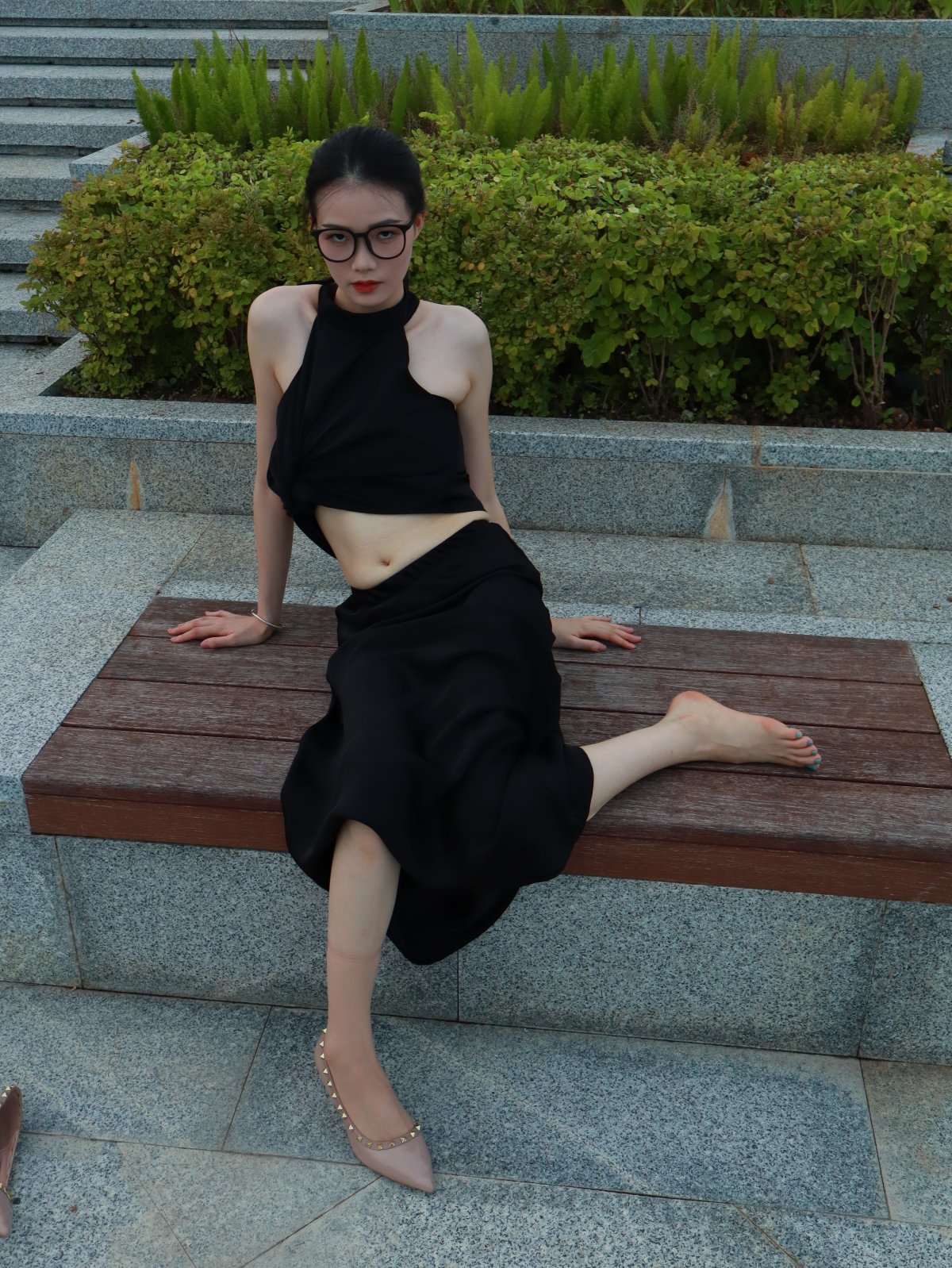 02黑框眼镜小妹 某个人摄影师原创约拍 18号作品 [258P/55V/4.3G]插图6