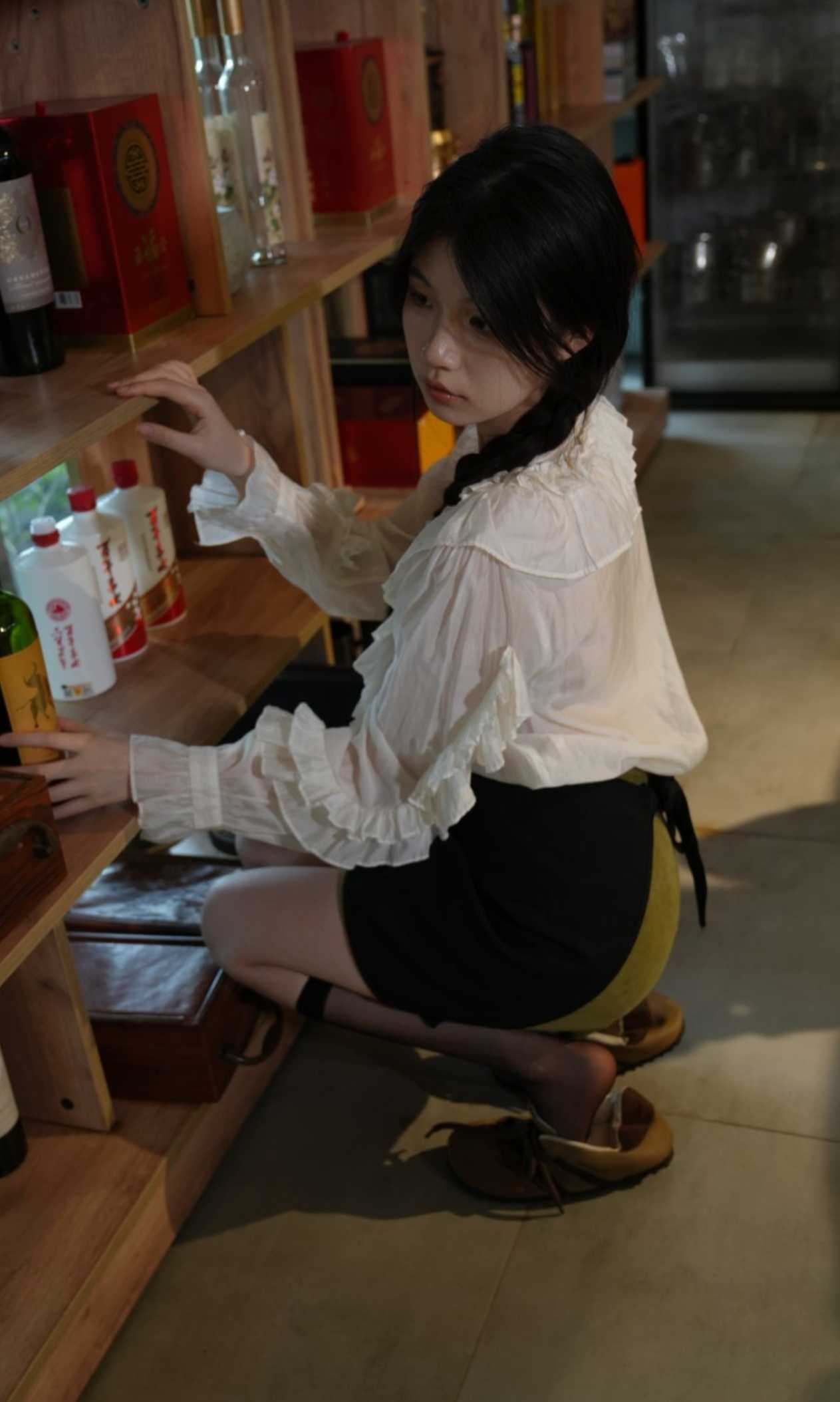 青柠印画-97小小 红酒服务员素材[177P/2V/7.61G]插图3