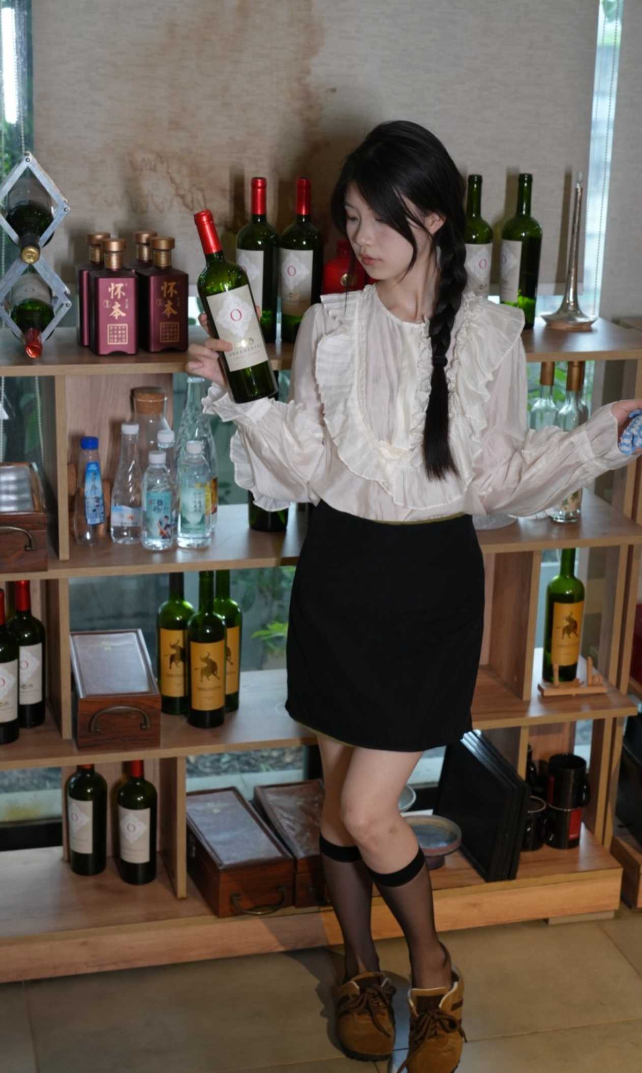 青柠印画-97小小 红酒服务员素材[177P/2V/7.61G]插图5