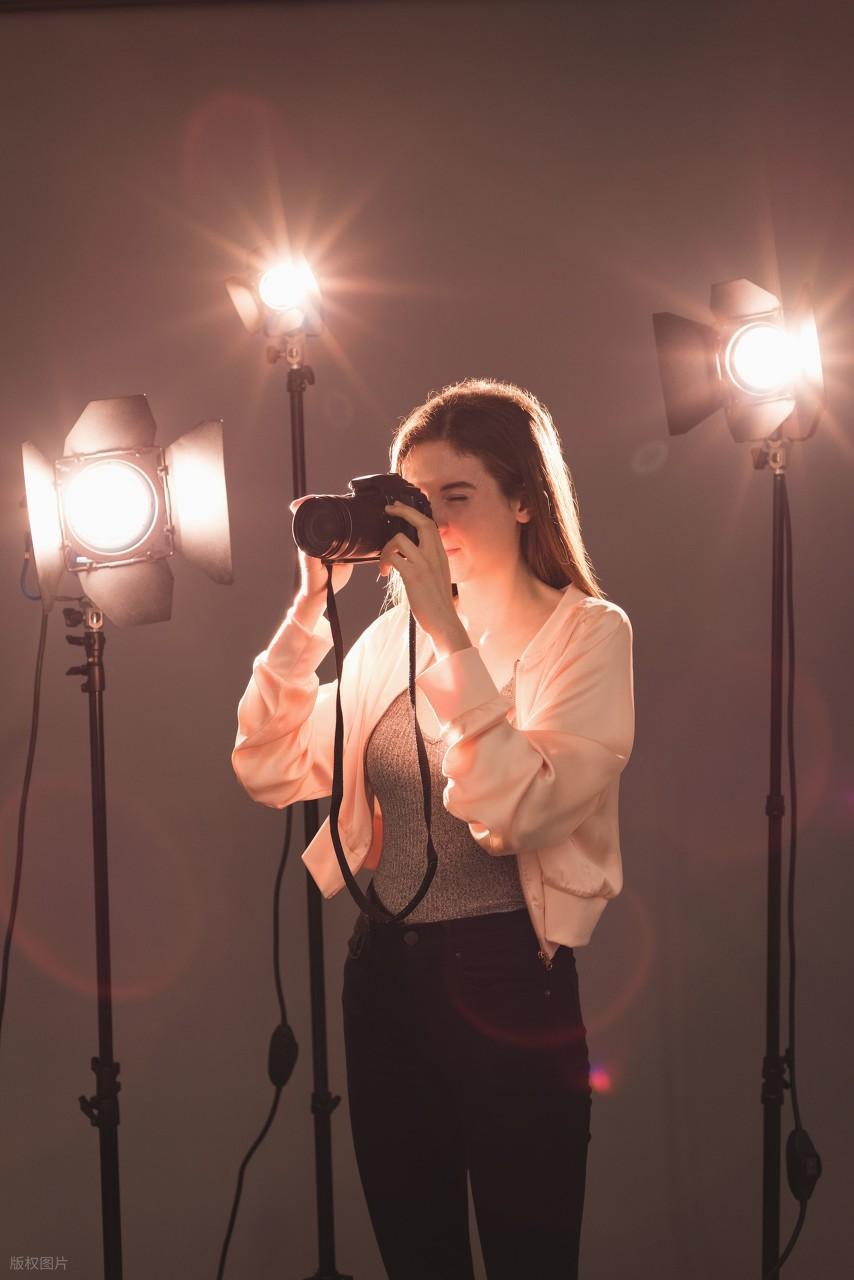 摄影小白实操:解锁光线与背景的完美搭配插图5 摄影小白实操:解锁光线与背景的完美搭配插图5