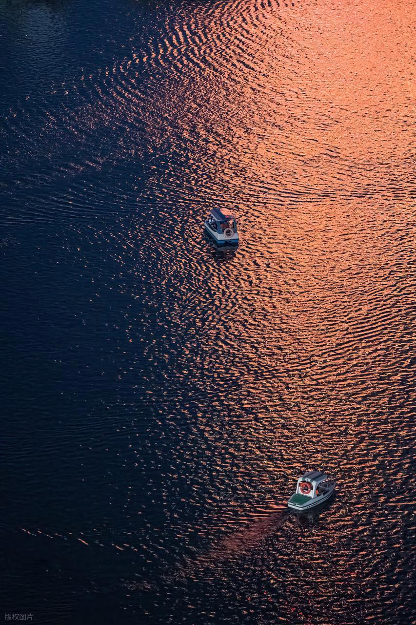 波光粼粼水面拍摄全攻略：从参数到氛围的核心技巧插图15