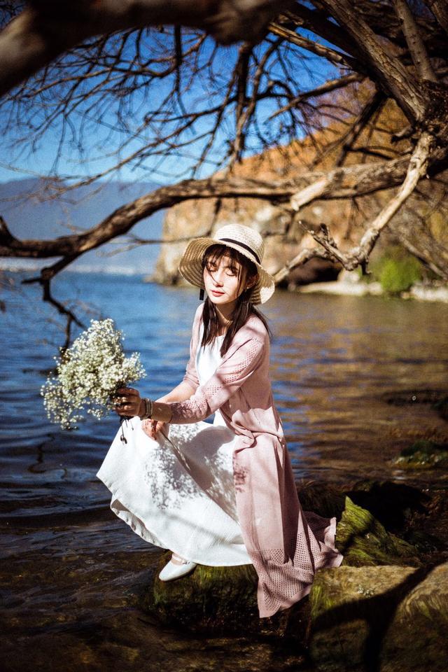 旅行照怎么拍得更美更吸睛？7个姿势技巧，新手也能拍旅行美照插图