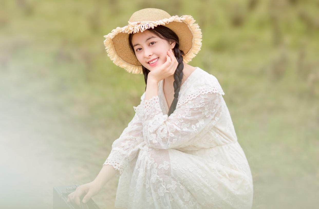 如何拍一张自然好看的照片?从表情再到姿势,这些技巧告诉你插图2 如何拍一张自然好看的照片?从表情再到姿势,这些技巧告诉你插图2