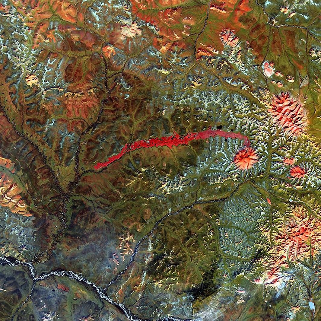 大开眼界：从太空俯瞰，我们居住的星球竟如此多姿多彩！插图1