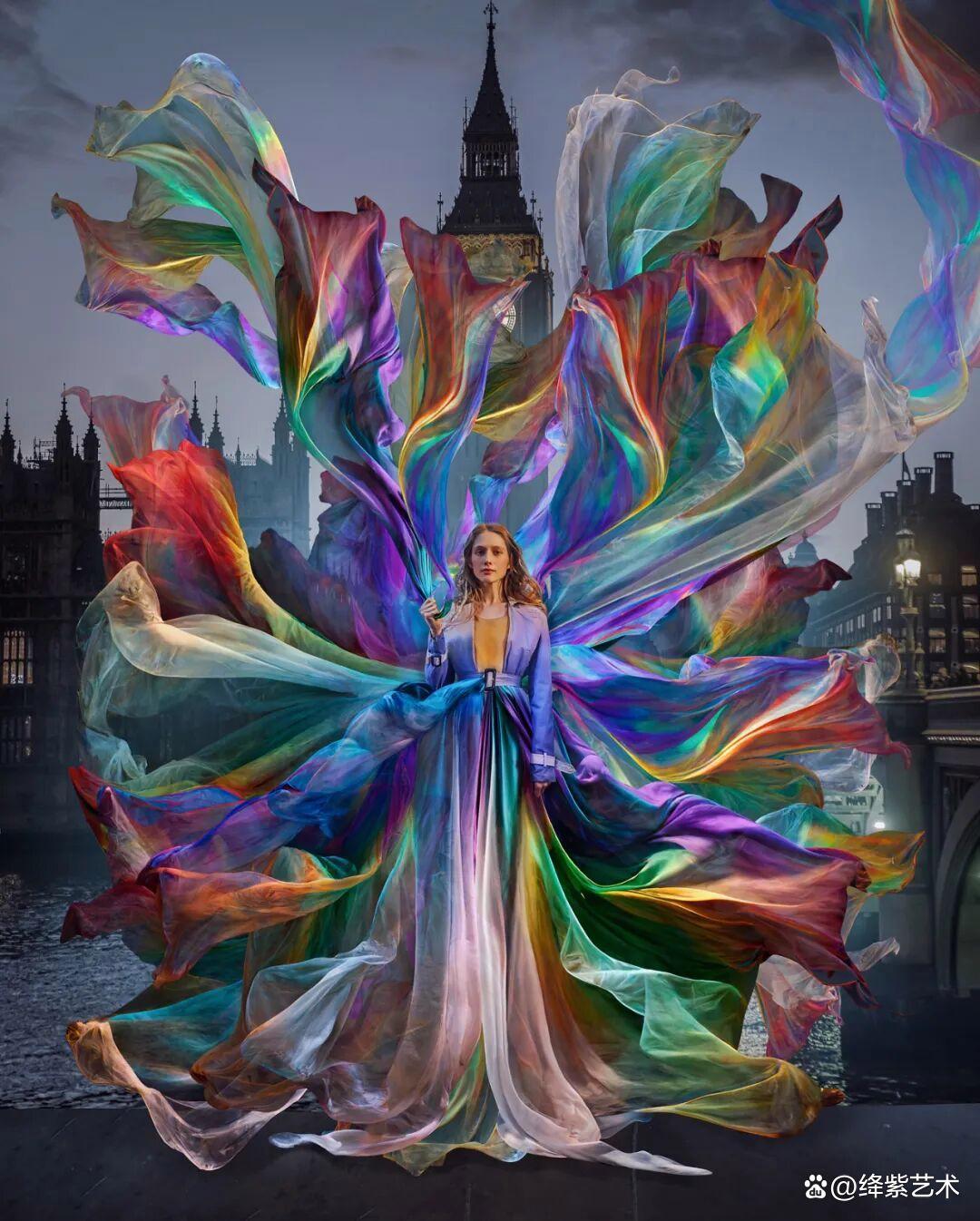 因为太华丽,她的摄影作品被质疑是AI绘画,不知该高兴还是难过插图2 因为太华丽,她的摄影作品被质疑是AI绘画,不知该高兴还是难过插图2