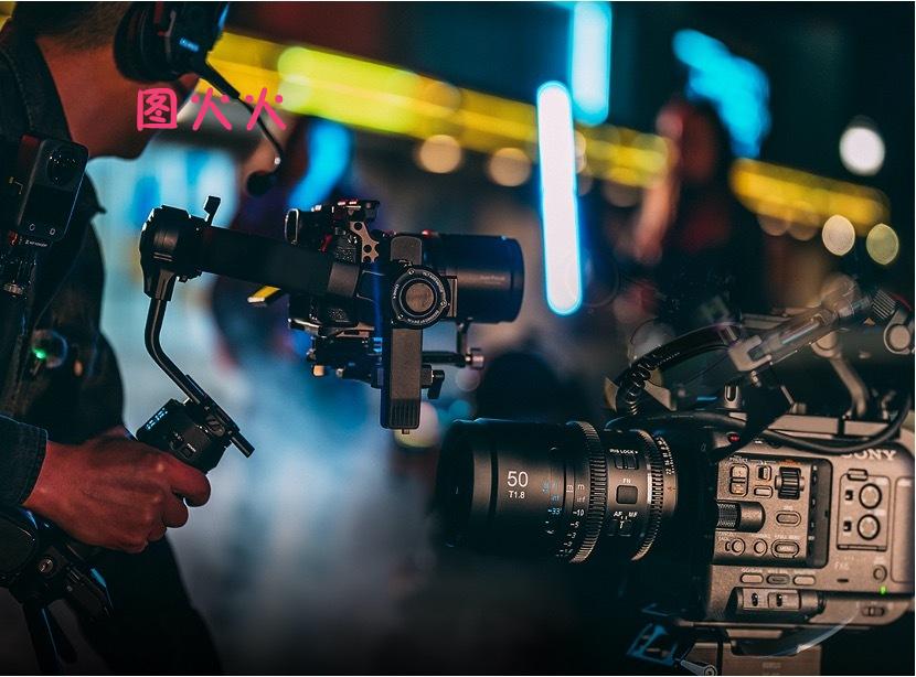 全球首款全画幅自动对焦！思锐星辰1.33x变宽镜头正式发布插图2