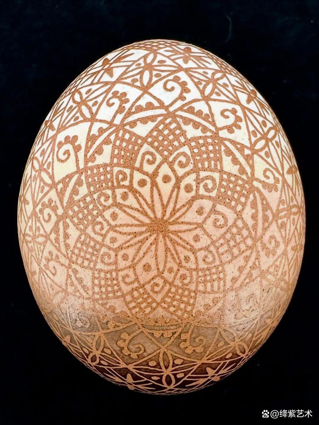 她用独特的“蛋画”技艺，将3毛钱的鸡蛋，变成3000元的艺术品插图7