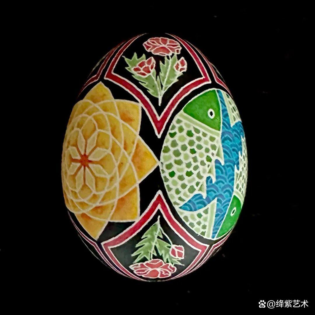 她用独特的“蛋画”技艺，将3毛钱的鸡蛋，变成3000元的艺术品插图4