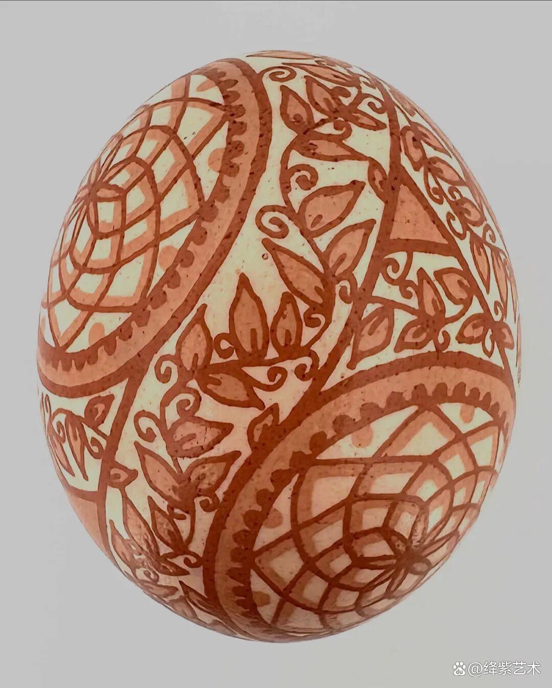 她用独特的“蛋画”技艺，将3毛钱的鸡蛋，变成3000元的艺术品插图5
