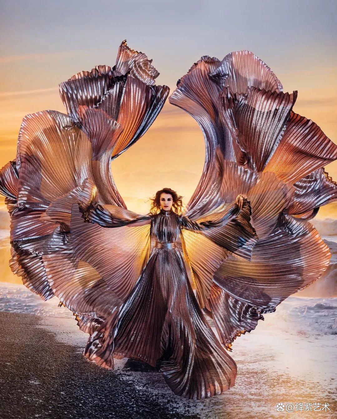 因为太华丽,她的摄影作品被质疑是AI绘画,不知该高兴还是难过插图12 因为太华丽,她的摄影作品被质疑是AI绘画,不知该高兴还是难过插图12