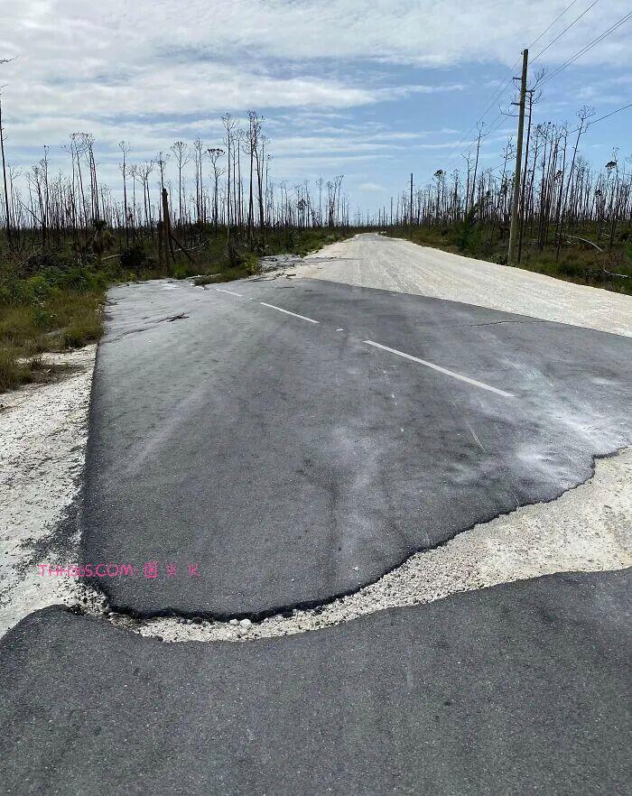 30张让人又敬畏又害怕的自然瞬间：风暴、火山、闪电，全是地球的“怒吼”插图22