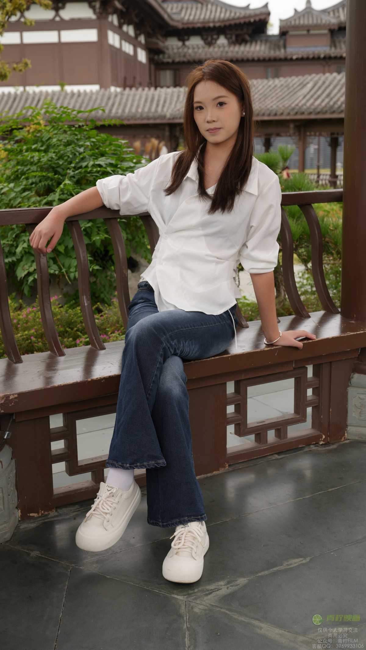 青柠映画 125期 兰兰 凉亭 [127P/2V/7G]插图