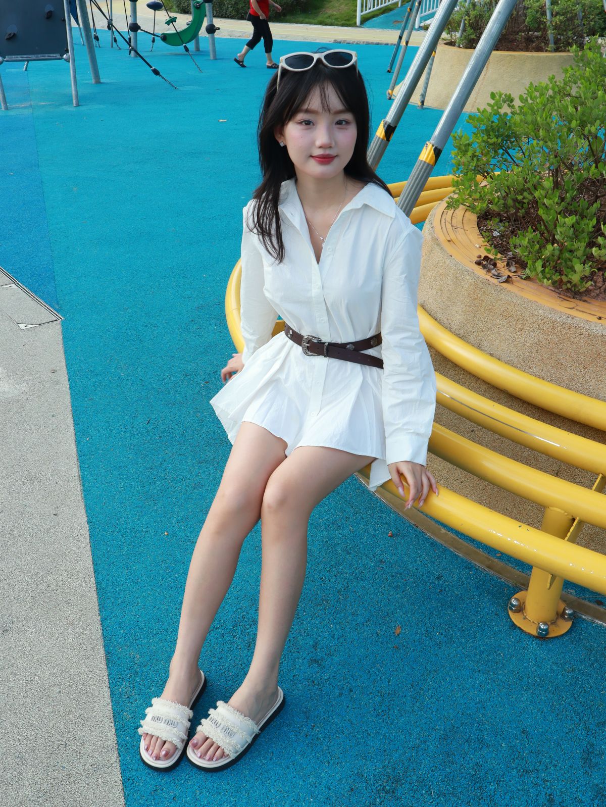 白衣凉鞋小妹 某个人摄影师原创约拍 [460P/46V/6.9G]插图1