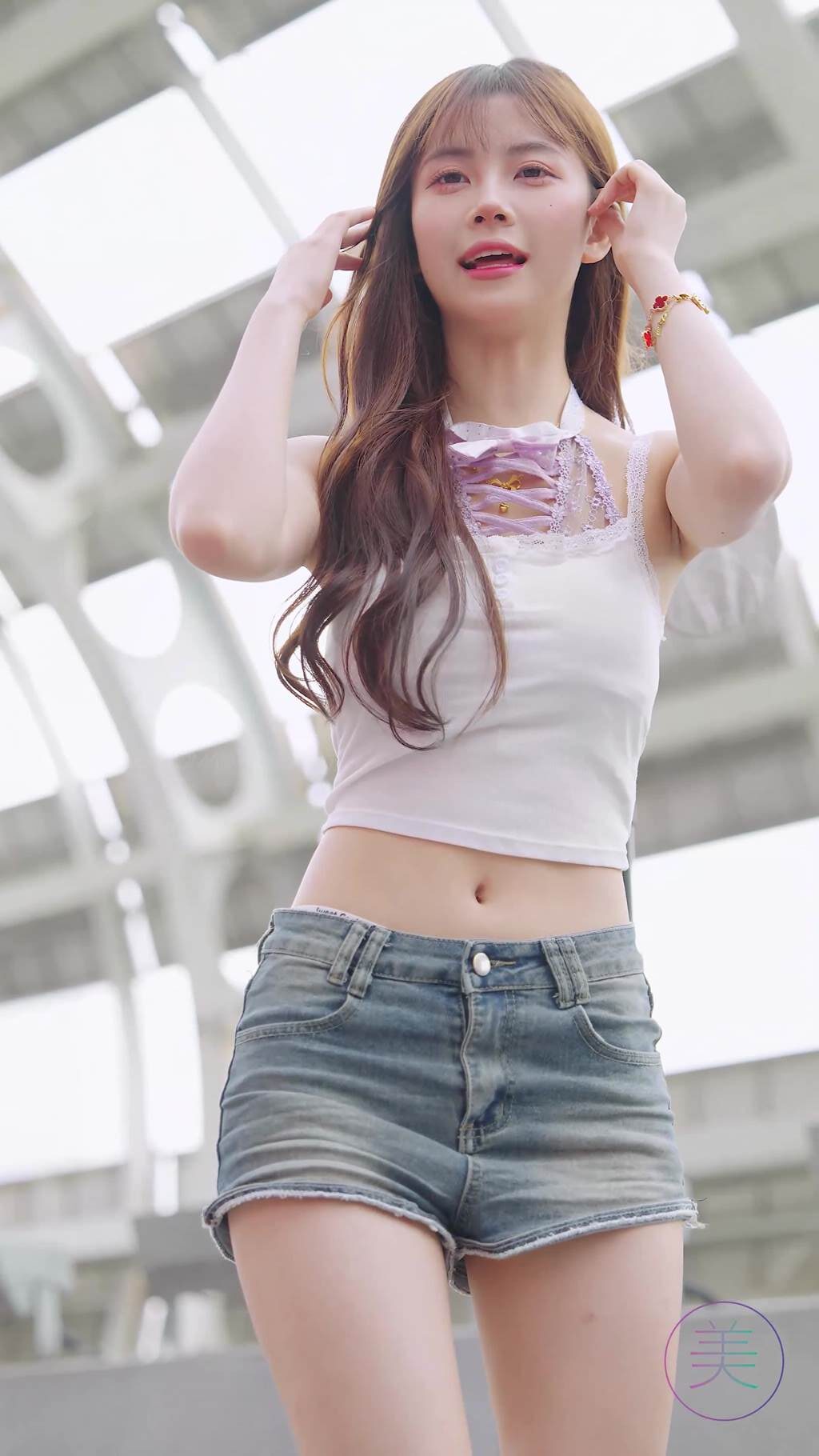 NO.1571 2024 广州车展 网荭镁钕车模 beautyleg LOOKBOOK 27[1V/228MB]插图1