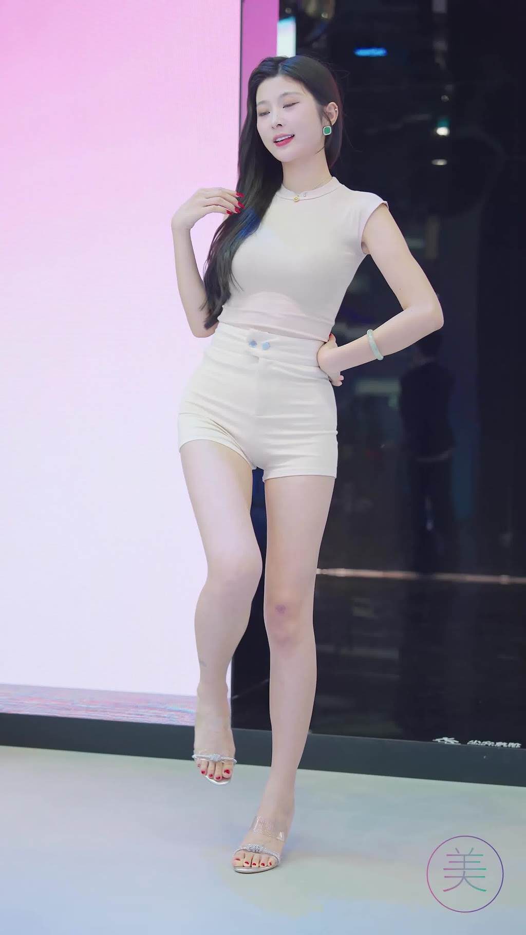 NO.1523 2024 广州车展 网荭镁钕车模 beautyleg LOOKBOOK 04[1V/316MB]插图2