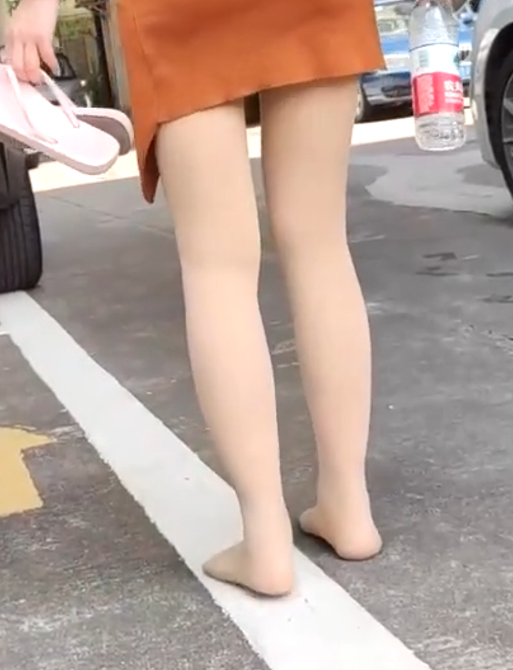 行走的肉丝脚[1V/387M]插图