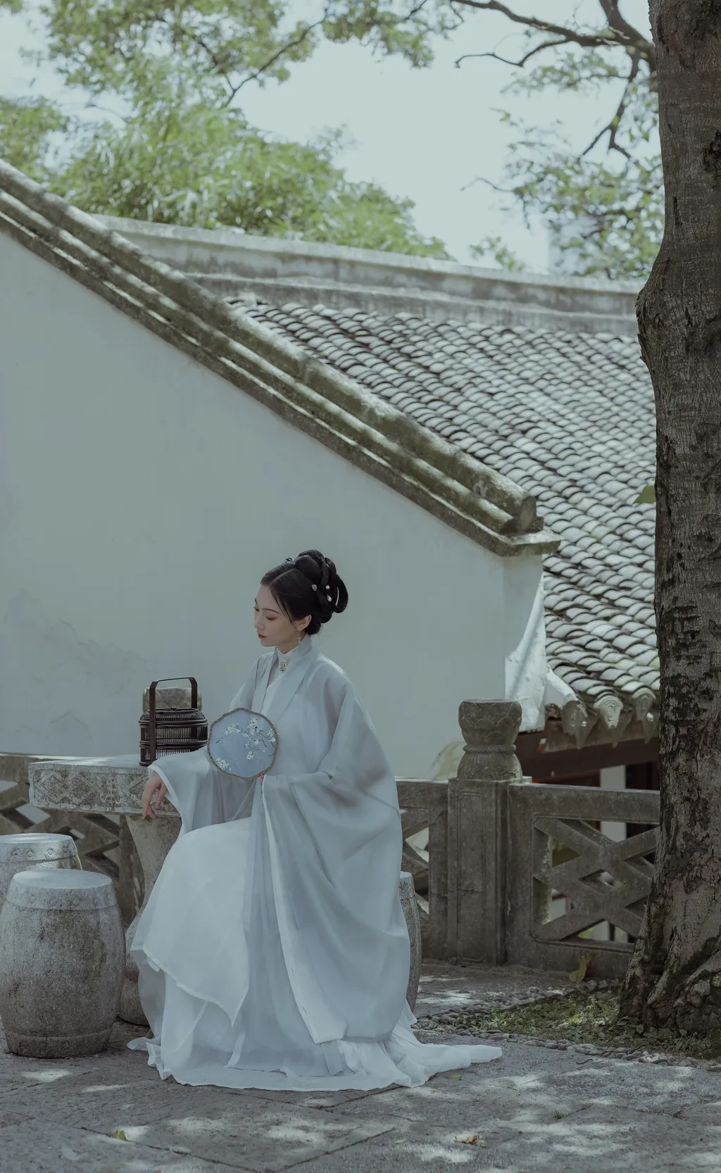 [YITUYU艺图语]2022.12.13 画楼春 土豆泥小兔[21+1P/186MB]插图