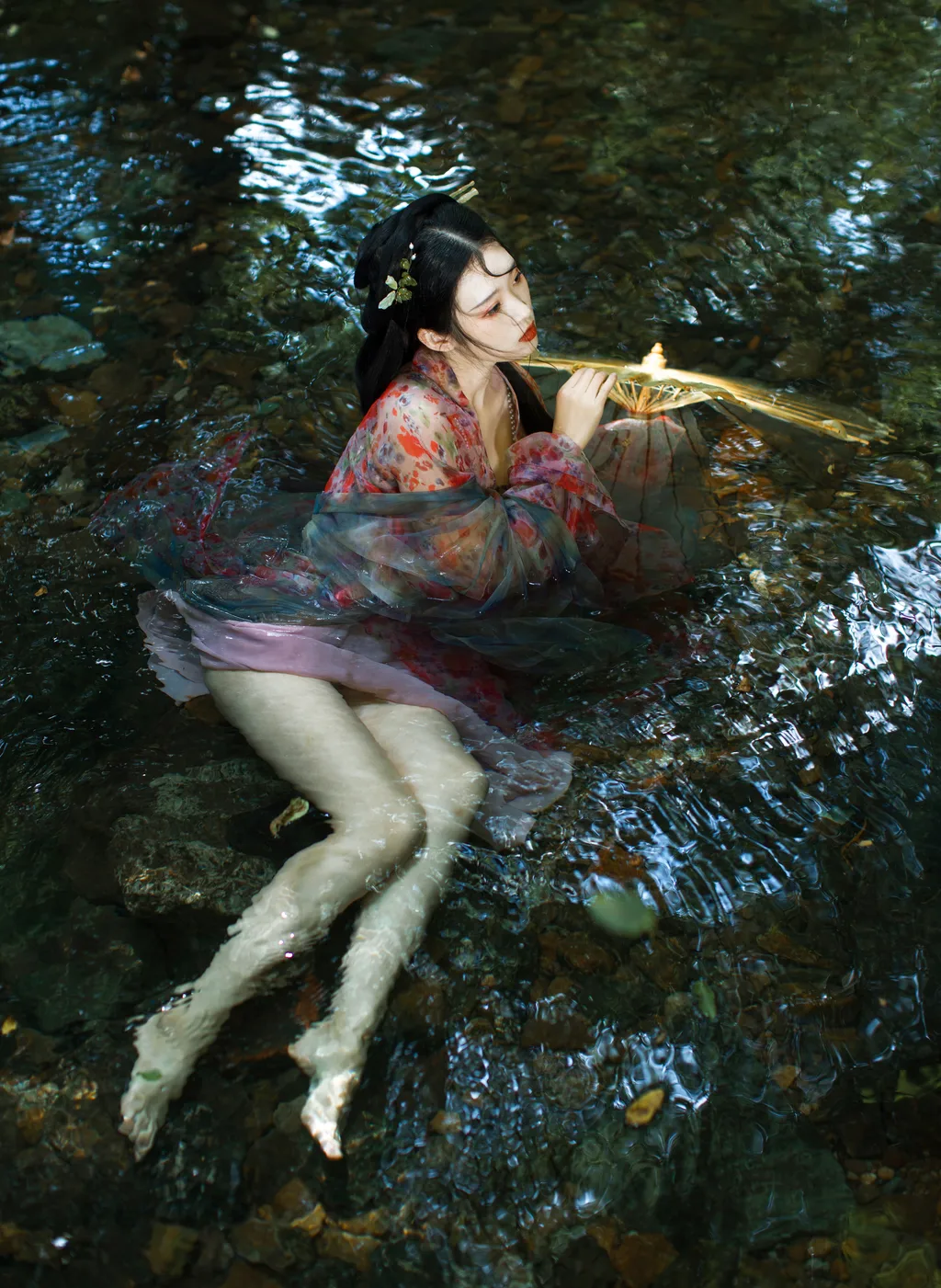 [YITUYU艺图语]2022.11.26 心微动 李李思[21+1P/306MB]插图