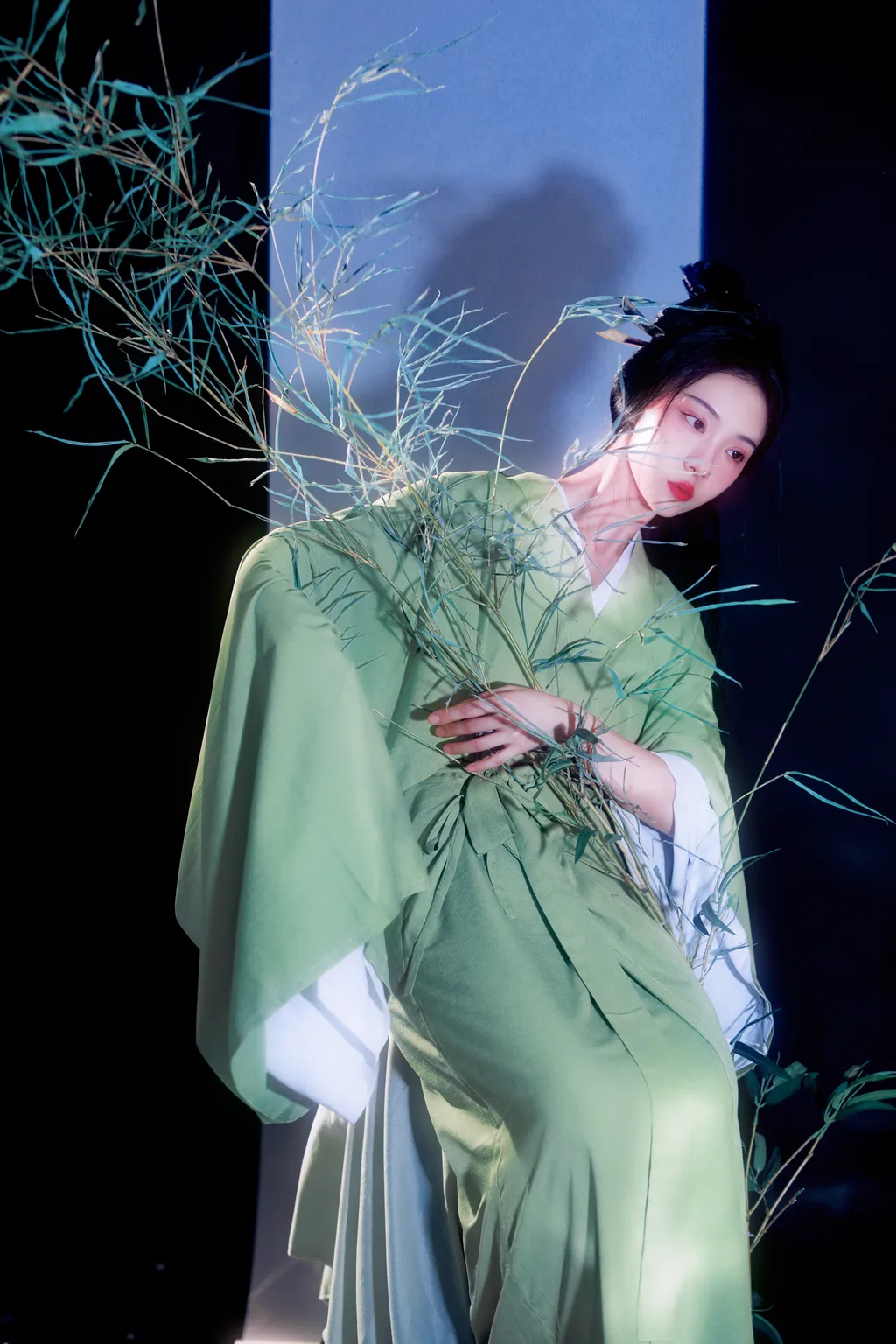 [YITUYU艺图语]2022.11.14 竹子拟人 顾小抽[19+1P/277MB]插图2