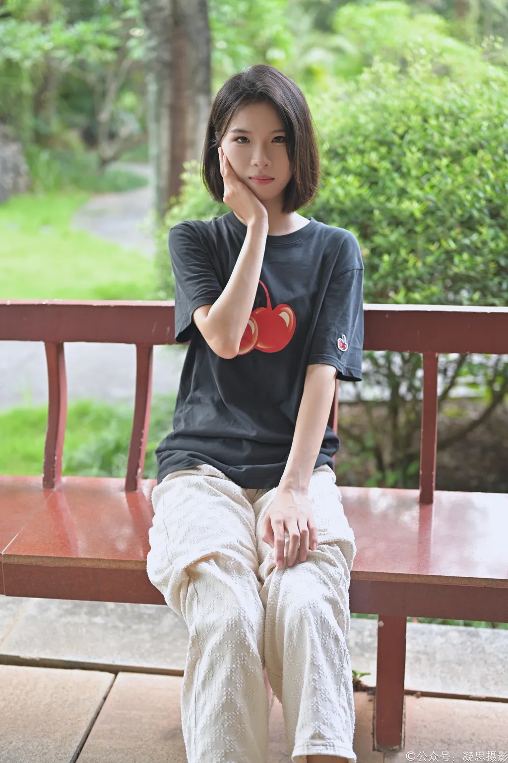 凝思摄影 NO.031 小睿-T恤、短白袜、平底鞋[144P/1V/5.27GB]插图2